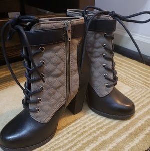 Ankle boots